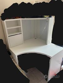 Scrivania angolare IKEA