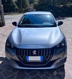 Peugeot 208 anno 2022, con 150.000 km.