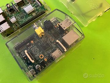 Raspberry pi prima versione + Raspberry pi v3