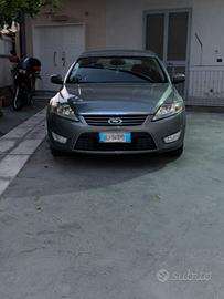 auto Ford mondeo