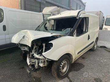 FIAT DOBLO SINISTRATO
