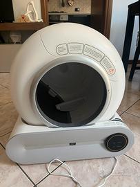Lettiera autopulente robotizzata
