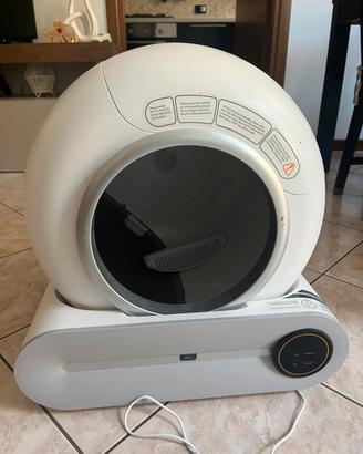 Lettiera autopulente robotizzata