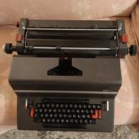Macchina da scrivere 