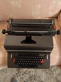 Macchina da scrivere 