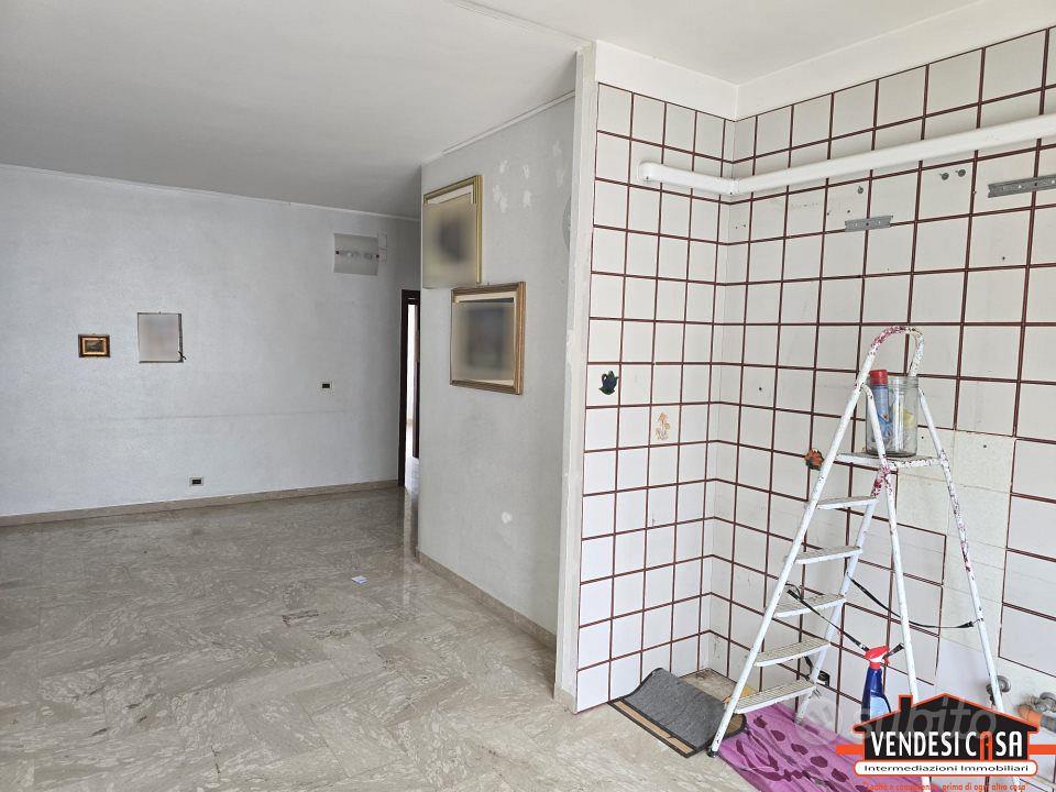 Apartment in Adelfia, Bari - Vista 3
