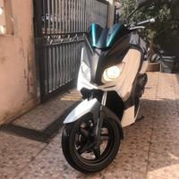 Yamaha xmax 250