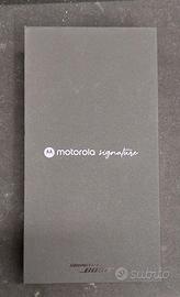Motorola Signature 16GB/512GB -   Martini Olive