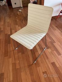 Sedie in pelle bianca