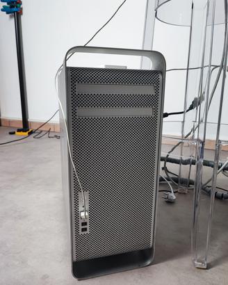 Apple Mac Pro pre 2009 8-Core + tastiera - monitor