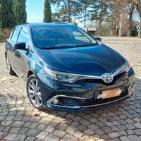 Toyota Auris 1.8 Hybrid Lounge – Top di Gamma