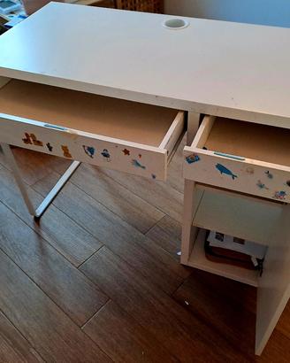 2 Scrivanie ikea MICKE