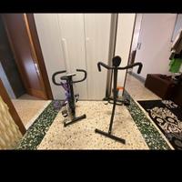 Cyclette più attrezzo body Crunch