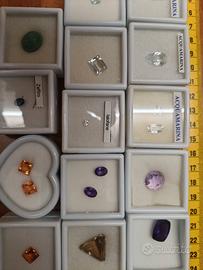 Piccola collezione di pietre preziose