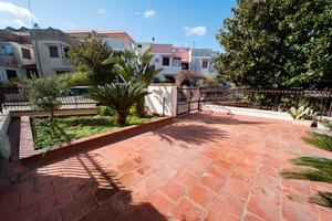 Zona SALESIANI villa in contesto residenziale
