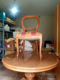 Tavolo e sedie da Salone