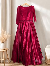 Abito lungo elegante color borgogna