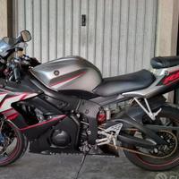Yamaha R6
