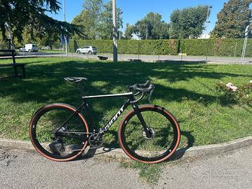 BICI GIANT  GRAVEL/CICLOCROSS