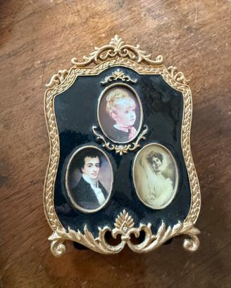 Vari oggetti d’epoca