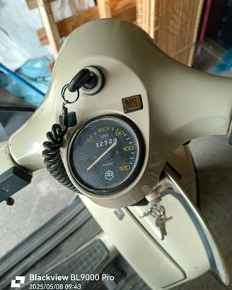 Vespa PE 200