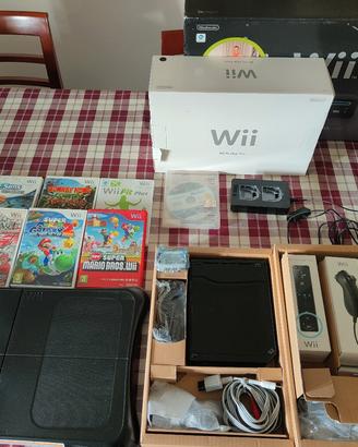Nintendo Wii nuova +2 joystick + balance board 