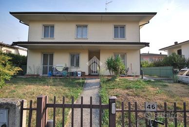 VILLA SINGOLA A PONCARALE