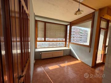 Appartamento di 135 m² con 5 locali e box auto a T