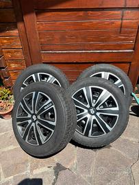 Gomme con cerchi  estive da 15 185/60/15 per polo