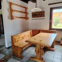 tavolo,panca,credenza