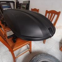 BAULE COME NUOVO. COMPL. BARRE E GANCI UNIVERSALI.