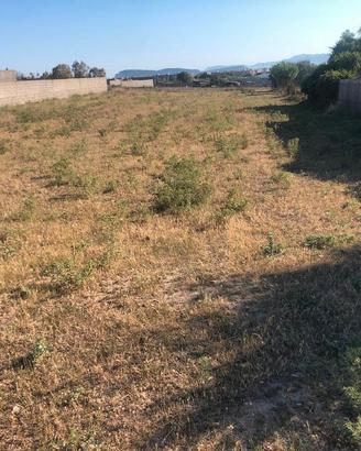 Terreno recintato, pianeggiante, pressi 554