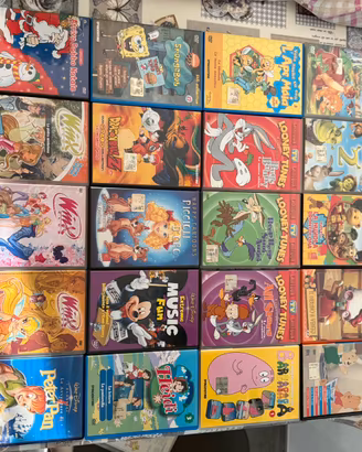 Lotto 20 DVD Cartoni Animati e Bambini