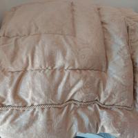 Trapunta Jaquard oro in vera piuma d'oca