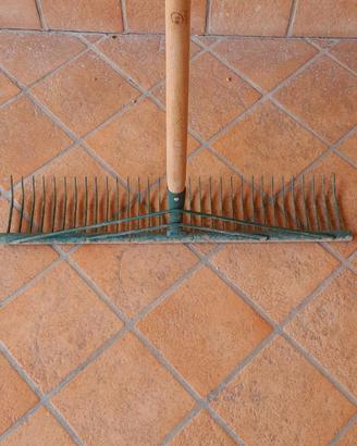 Rastrellone in acciaio