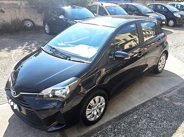 Toyota Yaris 1.0 5 p 2015 GARANZIA CONDIZIONI OK