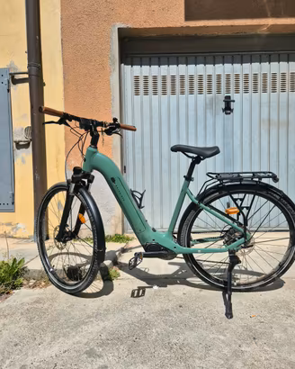 bici donna pedalata assistita 