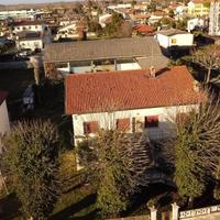 INTERESSANTE COMPENDIO IMMOBILIARE CON CASA SIN...