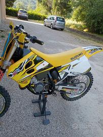 SUZUKI RM 125 2T