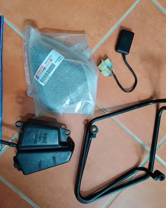 Accrocchio + Varie per Yamaha Mt 03 euro - 2009