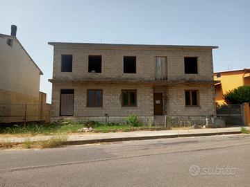 Abitazione indipendente con grande giardino