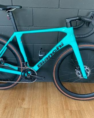BICI GRAVEL BIANCHI IMPULSO