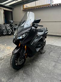 Yamaha tmax 560 tech max