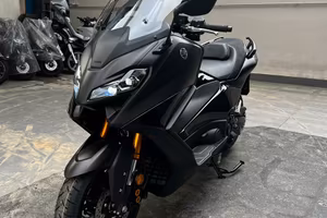 Yamaha tmax 560 tech max