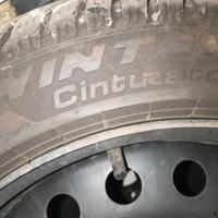 Pirelli 195/55/16 91H con cerchi