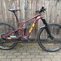 Bici GT SENSOR CARBON EXPERT