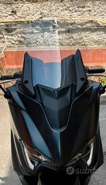 Paravento Yamaha T Max 560