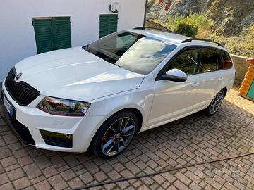 Skoda octavia rs 2016