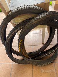 Lotto n. 3 Copertoni 29” downhill free ride