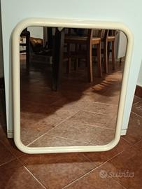 Specchio a parete rettangolare vintage